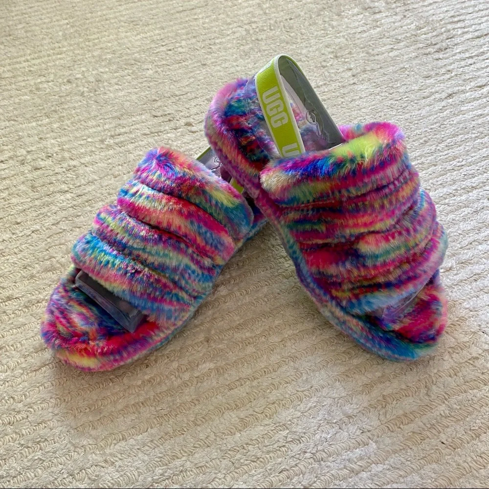 NWT Ugg Fluff Yeah Pixelate slippers